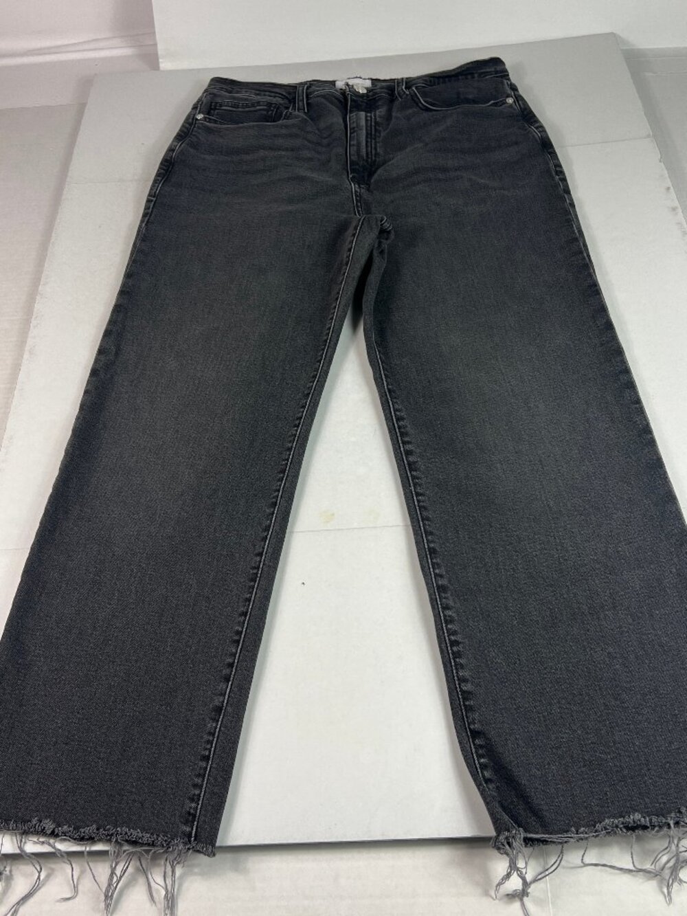 Frame Jeans Women 31x25* Le Jane Crop High Rise Black Faded Raw Hem Denim Tag 30